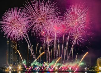 Nằm mơ thấy pháo hoa có ý nghĩa gì? Chốt lô gì để may mắn? mơ thấy pháo hoa đánh con gì