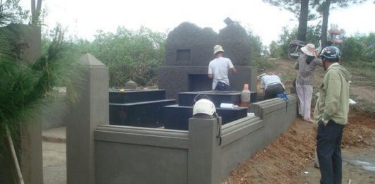 Ngủ mơ thấy xây mộ là điềm báo lành hay dữ? Đánh con gì?