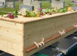 Nằm mơ thấy quan tài là điềm lành hay dữ? Con số nào đem lại may mắn?