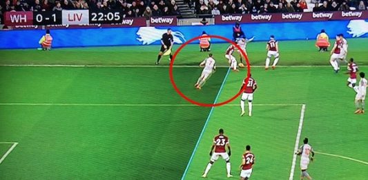 Những quy định về luật việt vị trong bóng đá mà bạn cần nên biết luật việt vị trong bóng đá