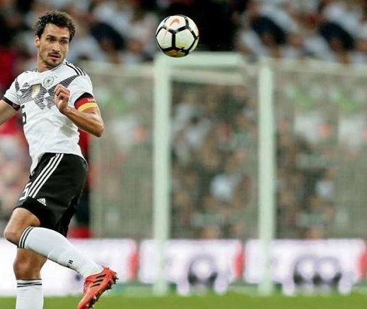 Libero bóng đá – vị trí đặc biệt trong sơ đồ chiến thuật của các huấn luyện viên Libero trong bóng đá