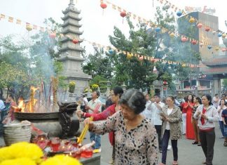 Ý nghĩa giấc mơ thấy đi chùa – Con lô đề may mắn liên quan mơ thấy đi chùa