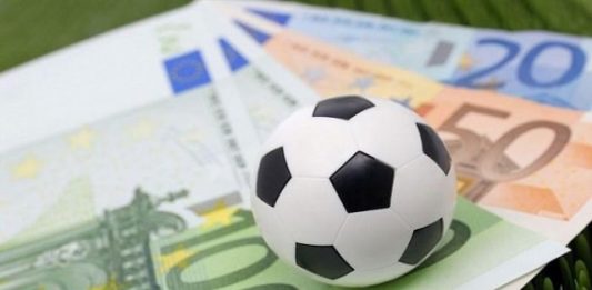 Chơi cá độ bóng đá bị phạt như thế nào? Có bị đi tù không? Cá độ bóng đá có thể bị xử phạt nếu vi phạm các quy định của pháp luật